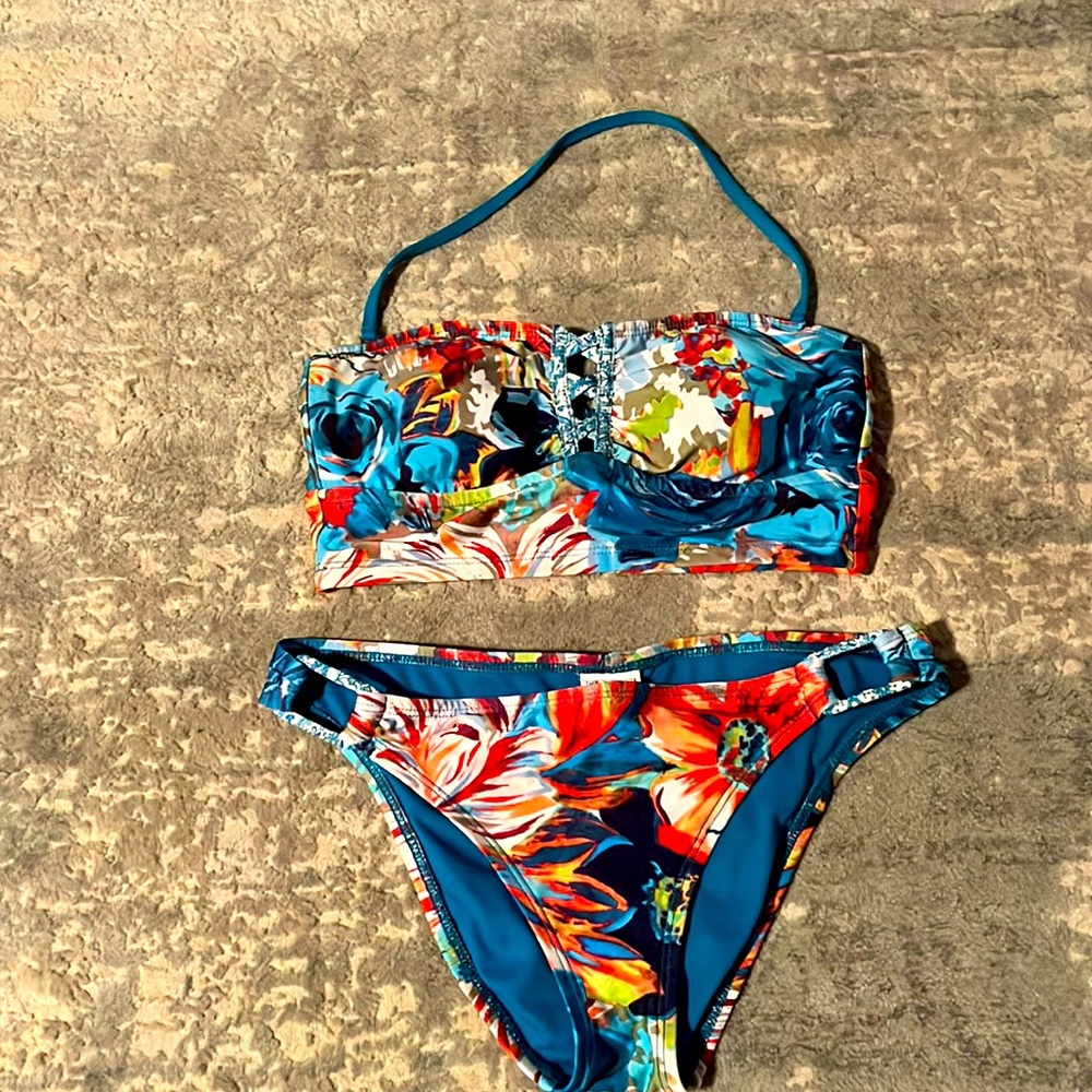 Lucky brand bandeau floral design bikini with removable neck strap